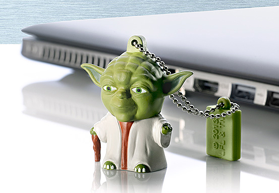 B_1115_USB_Stick_Yoda_Tchibo