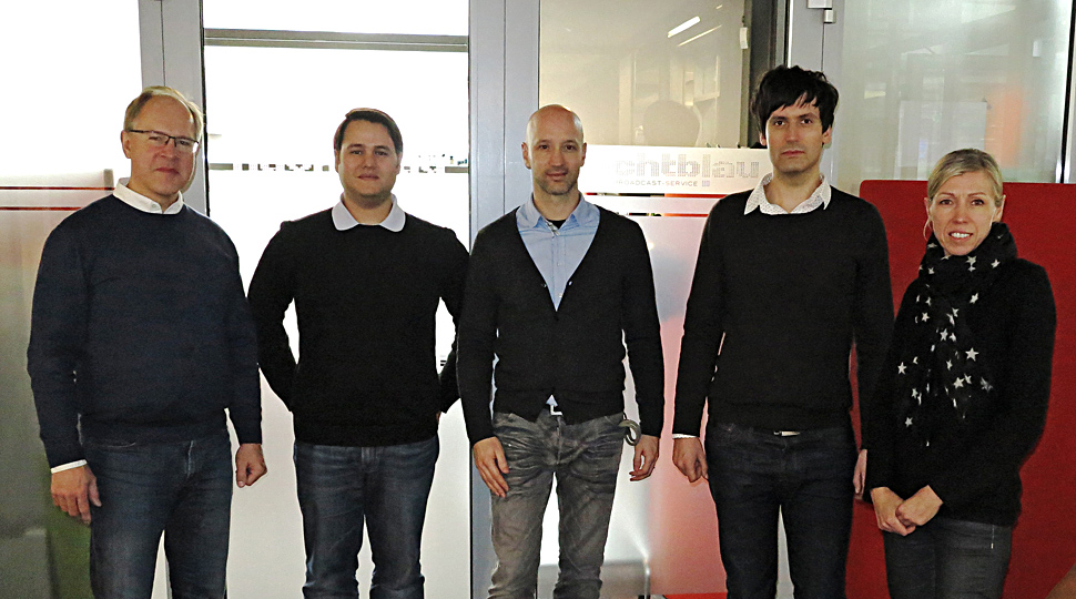 B_0315_Nachtblau_P_Team